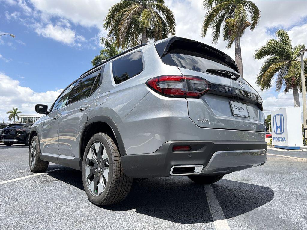 new 2026 Honda Pilot car, priced at $50,486