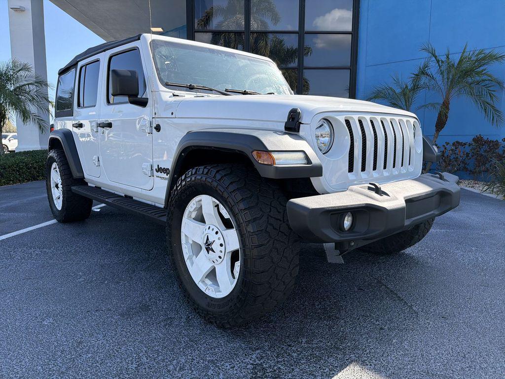 used 2022 Jeep Wrangler Unlimited car, priced at $22,372