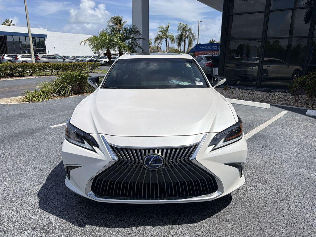 used 2021 Lexus ES 300h car, priced at $35,999