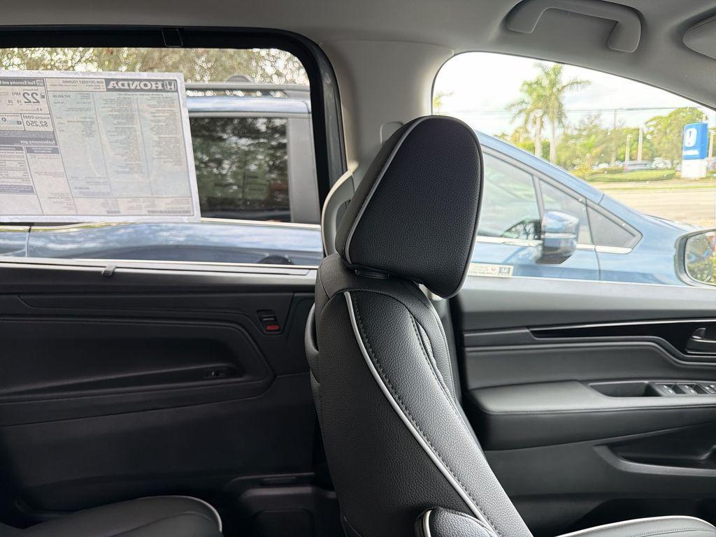 new 2026 Honda Odyssey car, priced at $47,369