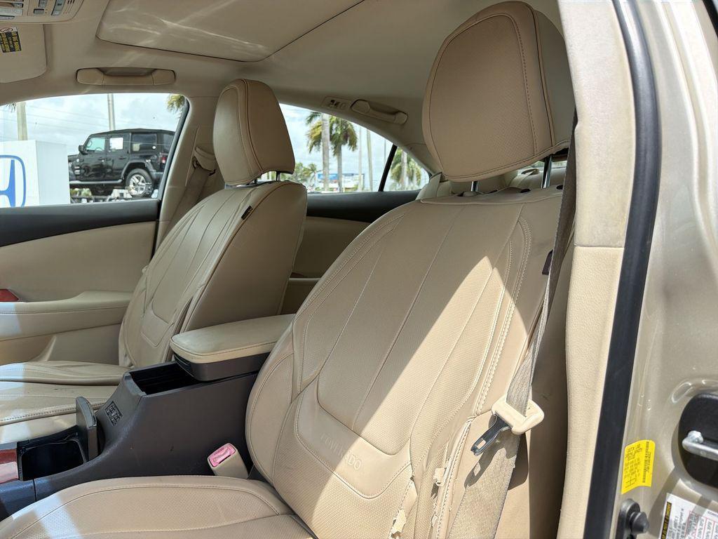 used 2011 Lexus ES 350 car, priced at $11,435