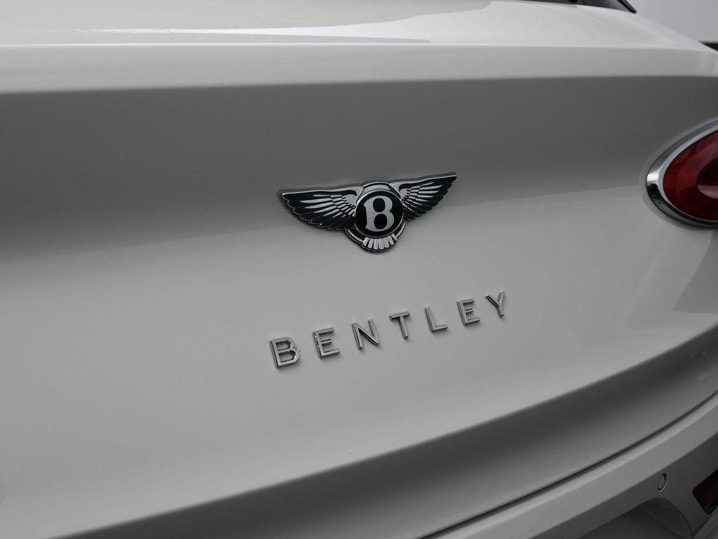 used 2023 Bentley Bentayga Hybrid car, priced at $168,995