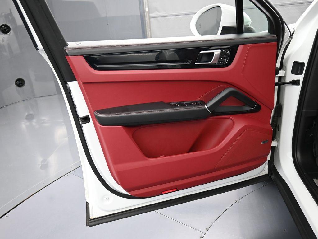 used 2022 Porsche Cayenne car, priced at $59,995