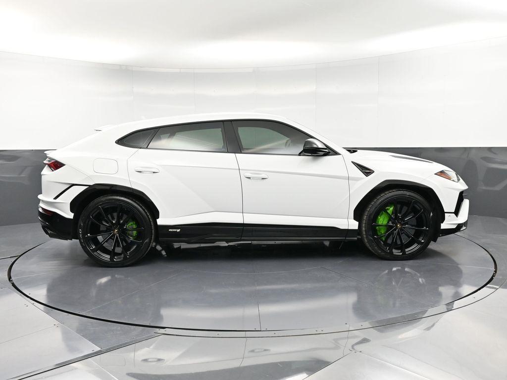 used 2024 Lamborghini Urus car, priced at $274,995