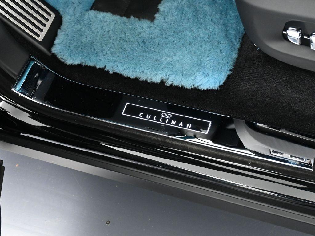 used 2024 Rolls-Royce Cullinan car, priced at $434,995