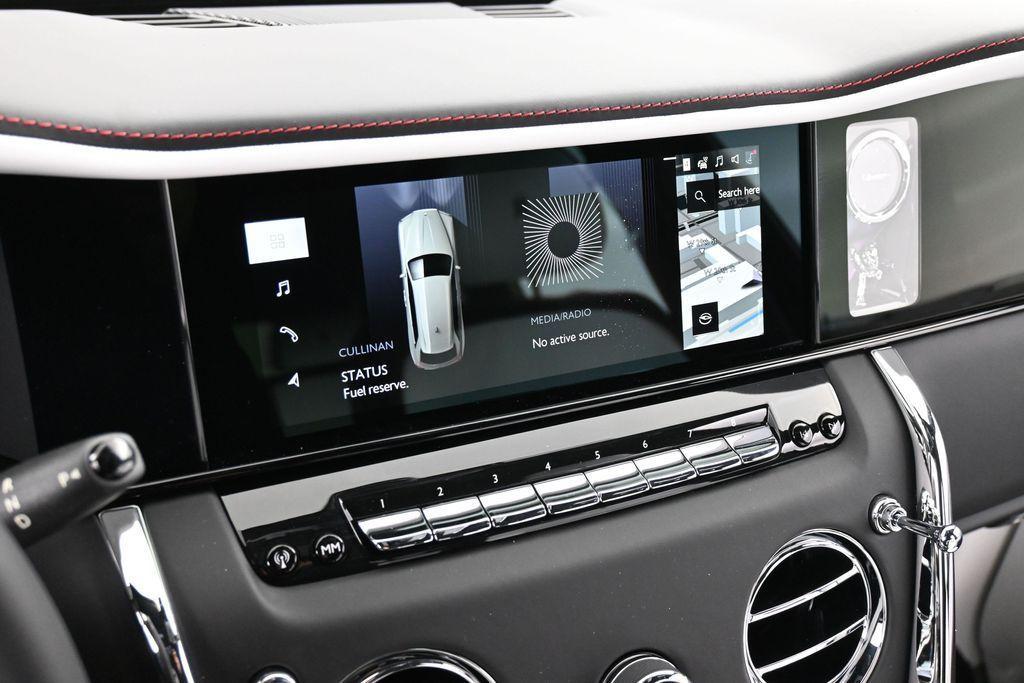 new 2026 Rolls-Royce Cullinan car, priced at $508,750
