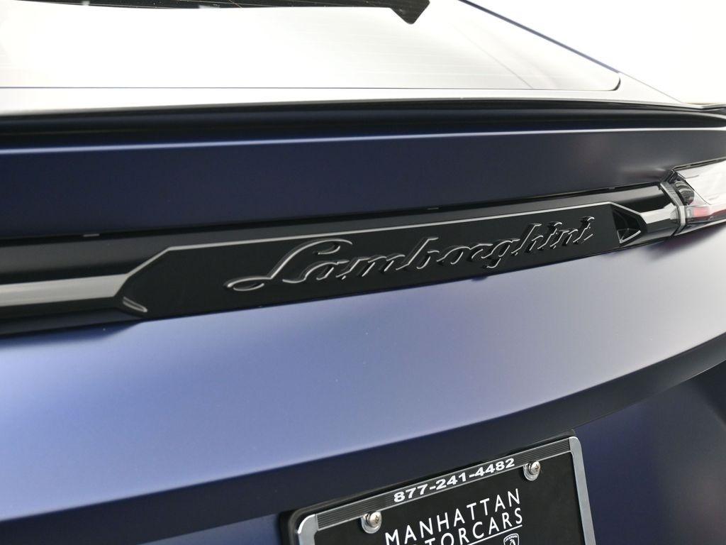 used 2023 Lamborghini Urus car, priced at $294,995