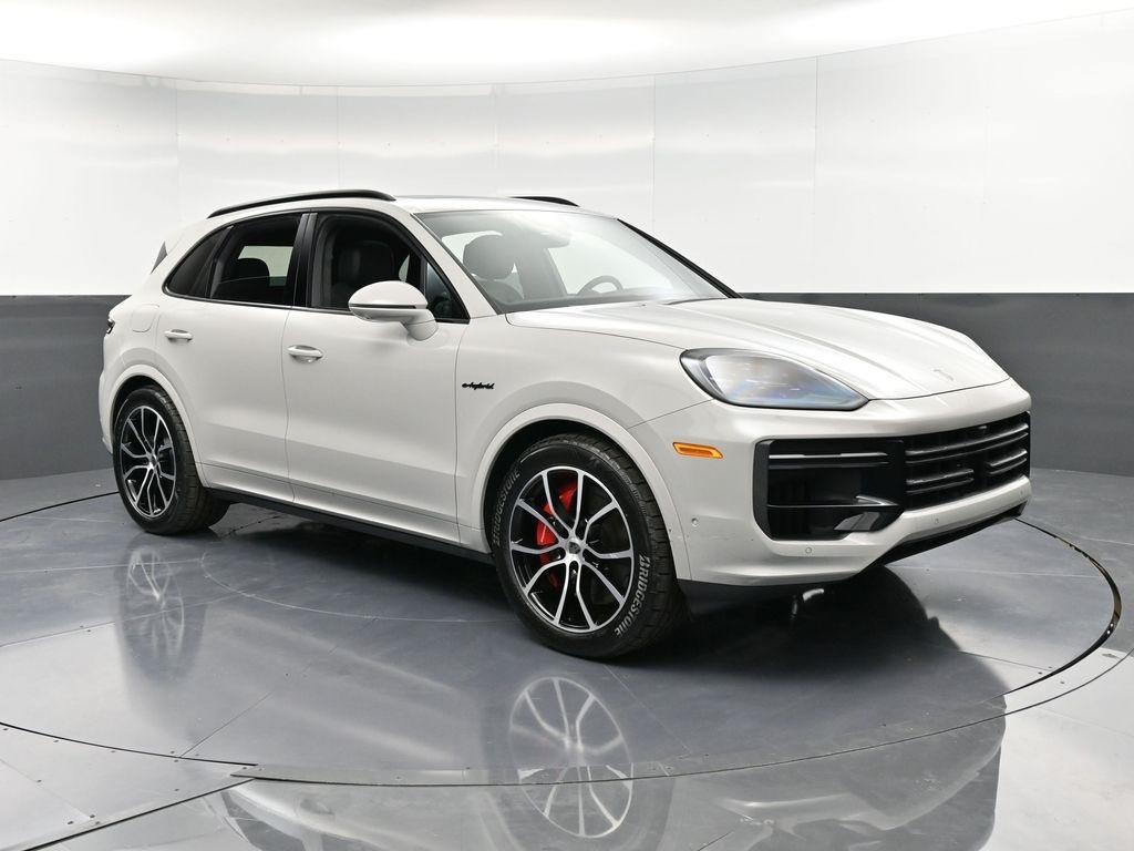 used 2025 Porsche Cayenne car, priced at $159,995