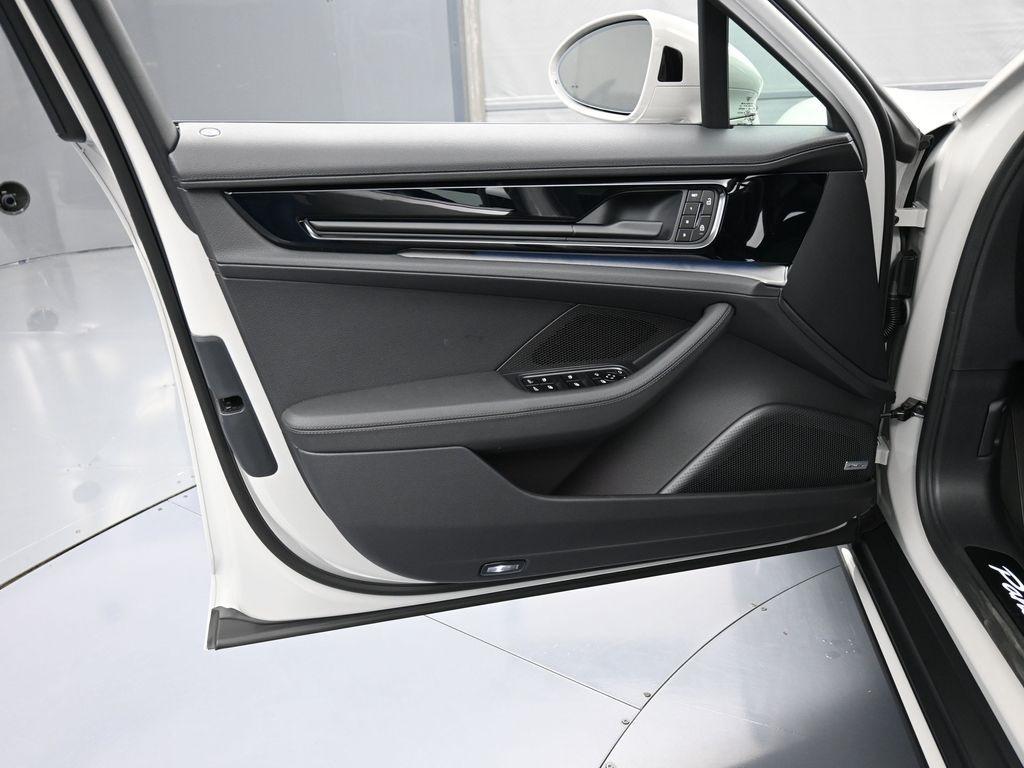 new 2026 Porsche Panamera car, priced at $142,130