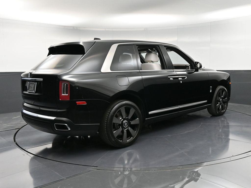 used 2022 Rolls-Royce Cullinan car, priced at $317,495