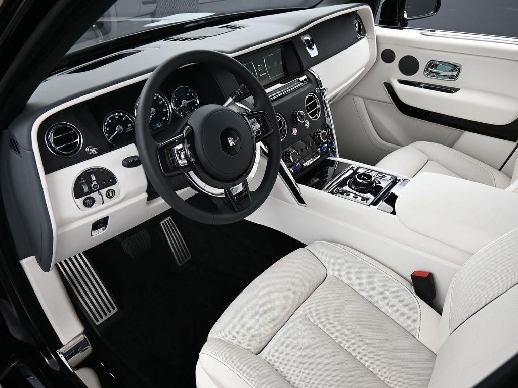 used 2022 Rolls-Royce Cullinan car, priced at $317,495