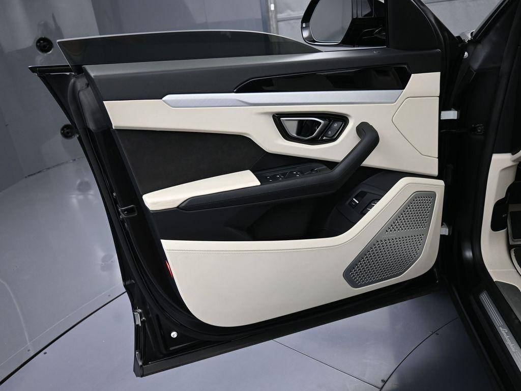 used 2020 Lamborghini Urus car, priced at $179,995