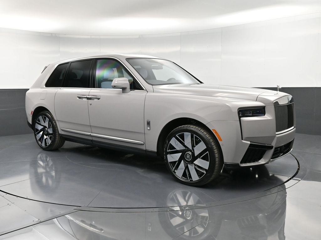 new 2026 Rolls-Royce Cullinan car, priced at $489,950