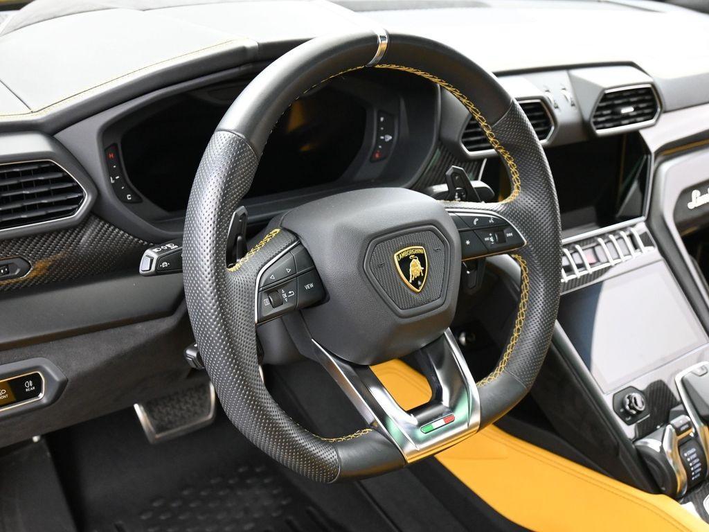used 2022 Lamborghini Urus car, priced at $244,995