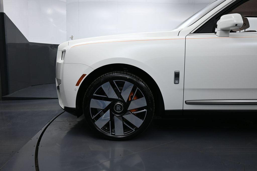 new 2026 Rolls-Royce Cullinan car, priced at $512,750