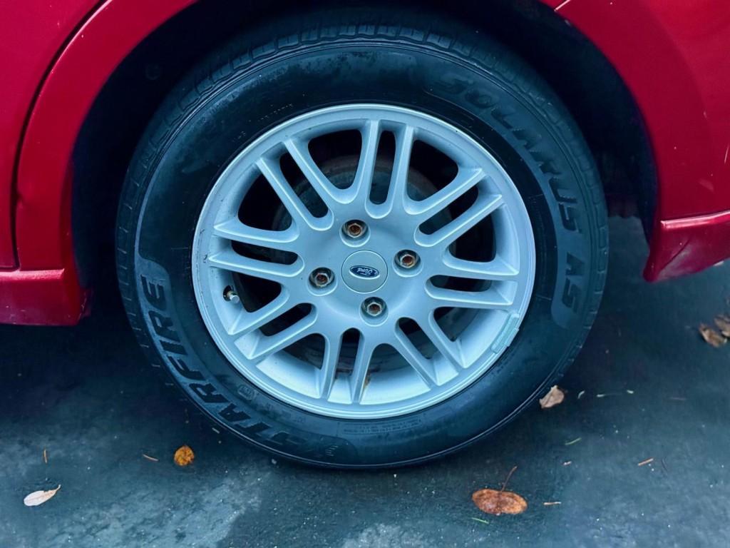 used 2010 Ford Focus car, priced at $5,391