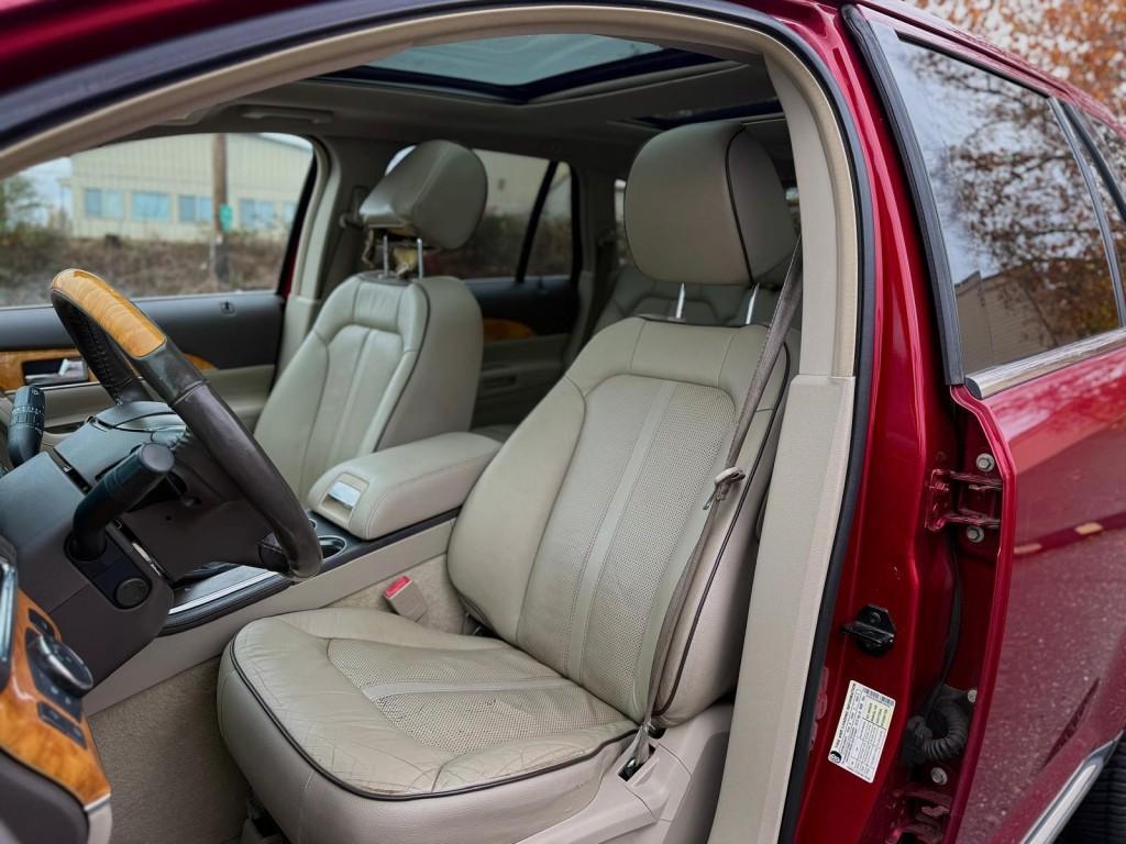 used 2013 Lincoln MKX car, priced at $7,997