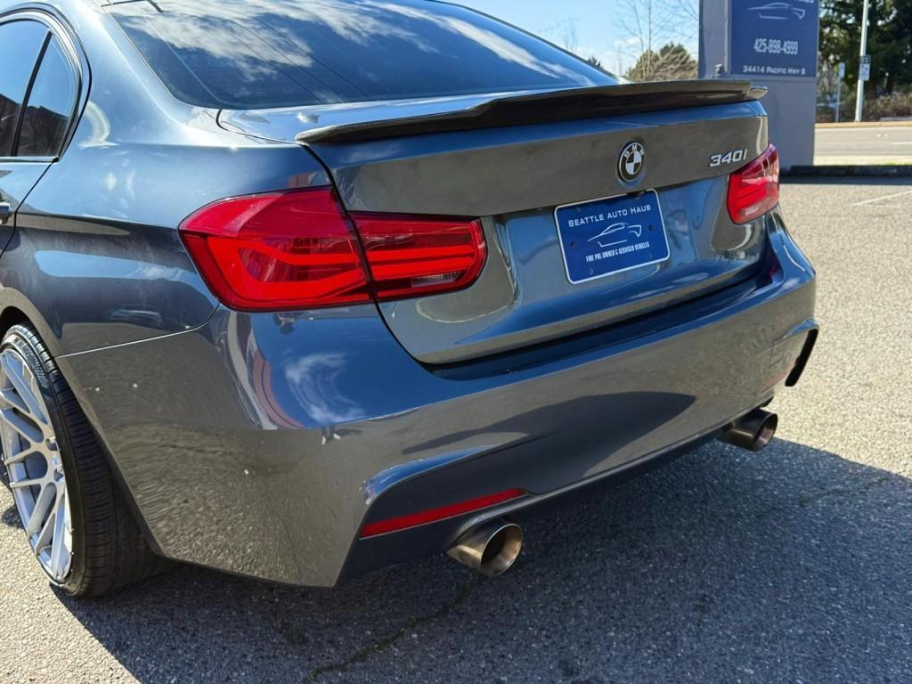 used 2018 BMW 340 car, priced at $21,891