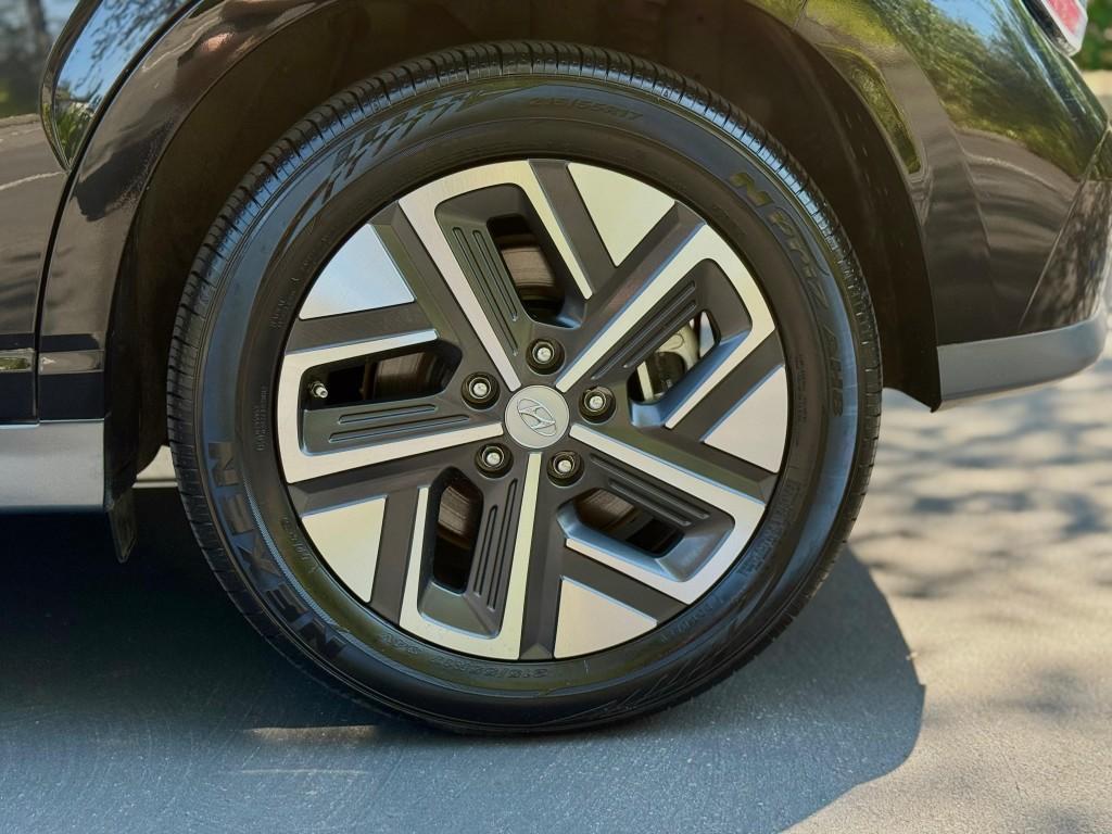 used 2022 Hyundai Kona EV car, priced at $19,491
