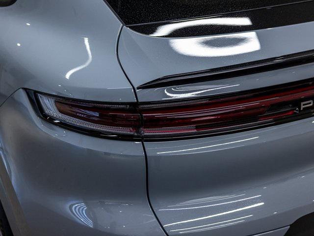 new 2025 Porsche Cayenne car, priced at $114,585
