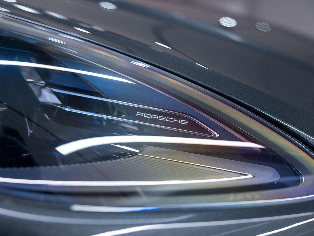 new 2025 Porsche Macan car, priced at $86,545