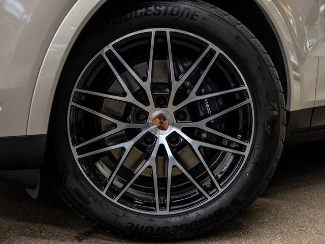 new 2026 Porsche Cayenne car, priced at $113,690