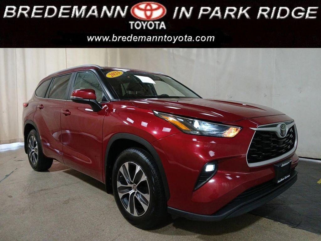 used 2023 Toyota Highlander car, priced at $30,900