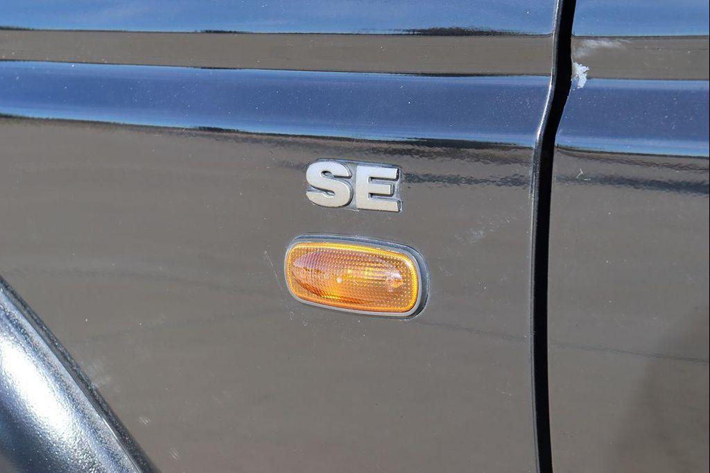 used 2004 Land Rover Discovery car, priced at $19,989