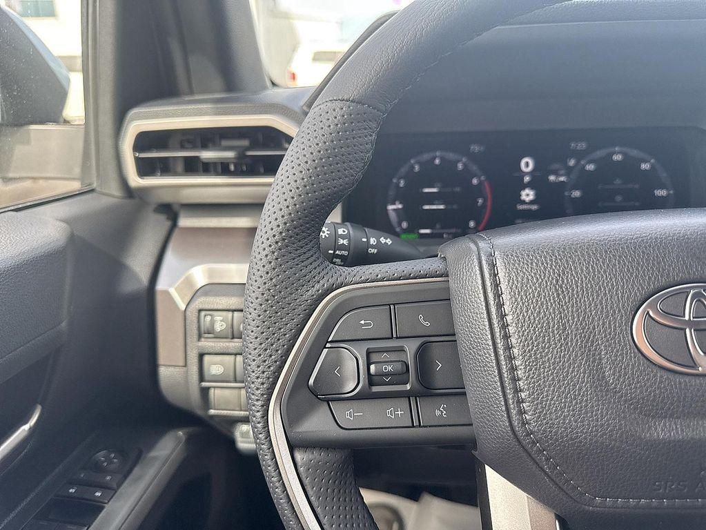 new 2025 Toyota Tacoma Hybrid car