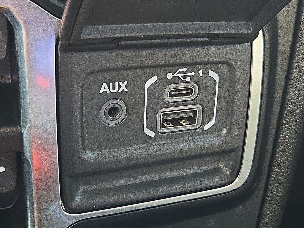 used 2022 Jeep Gladiator car, priced at $29,900