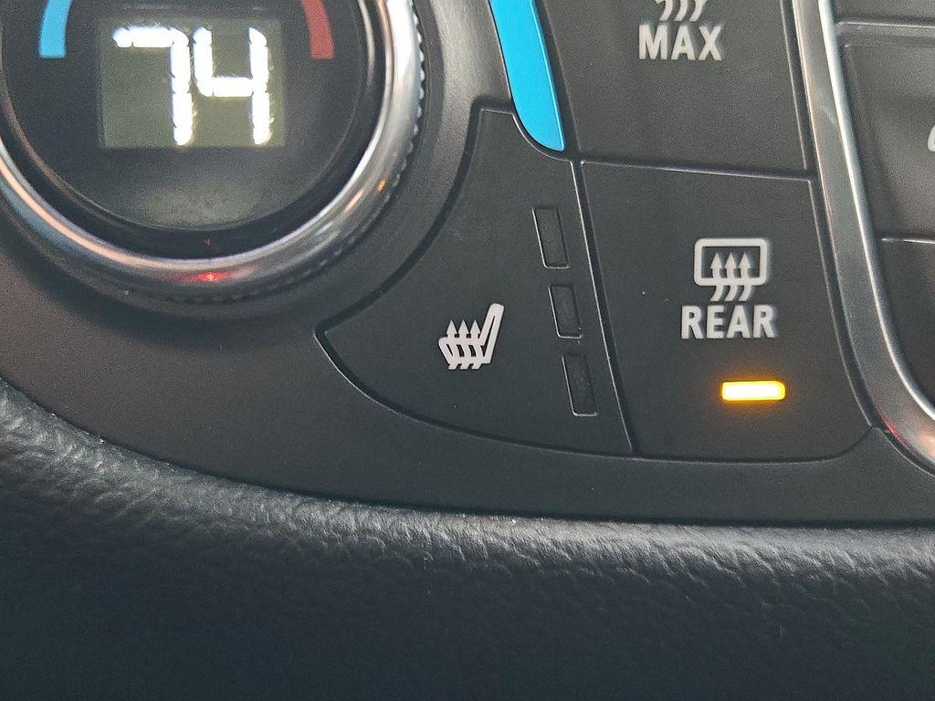 used 2022 Chevrolet Equinox car, priced at $23,500