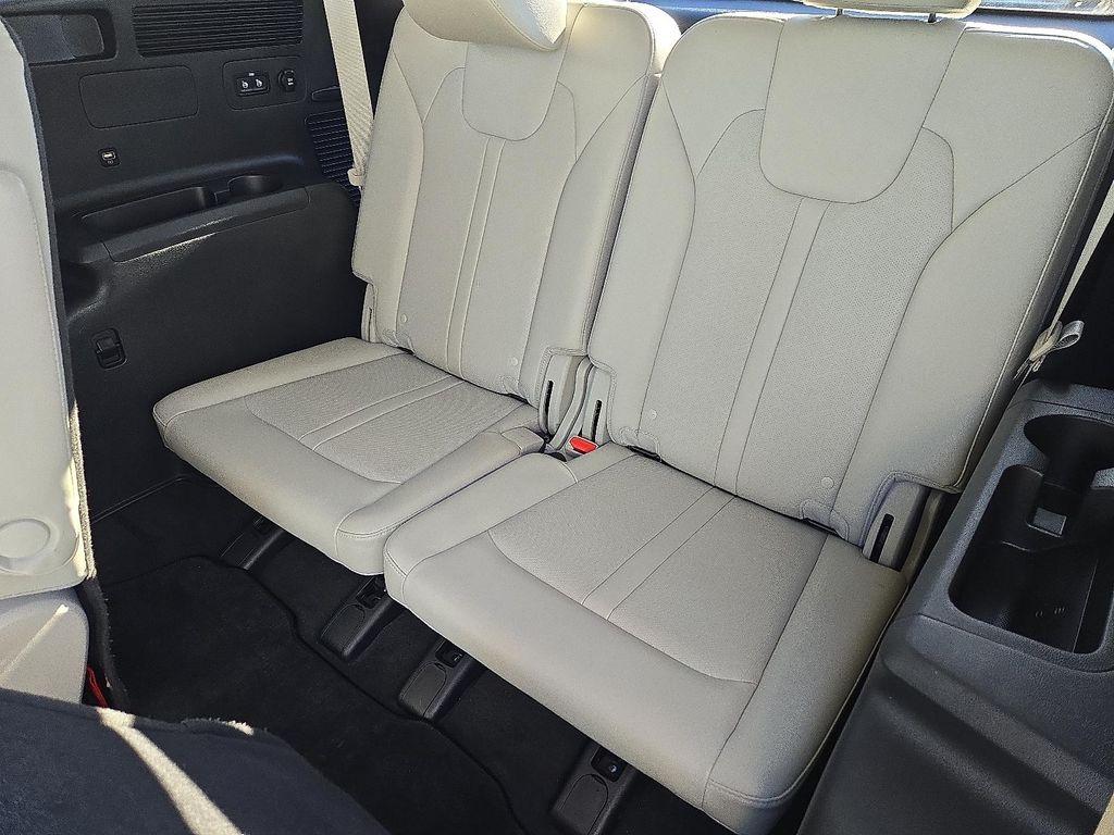 used 2023 Kia Sorento car, priced at $28,750