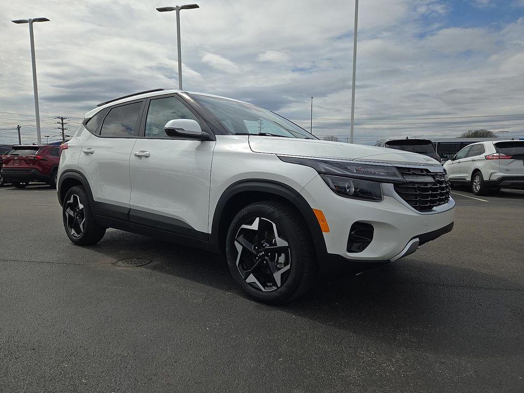 used 2025 Kia Seltos car, priced at $24,750