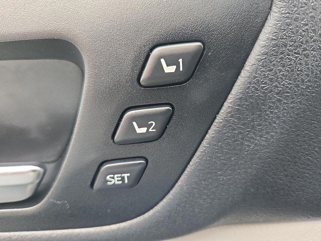 used 2019 Toyota Highlander car, priced at $24,500