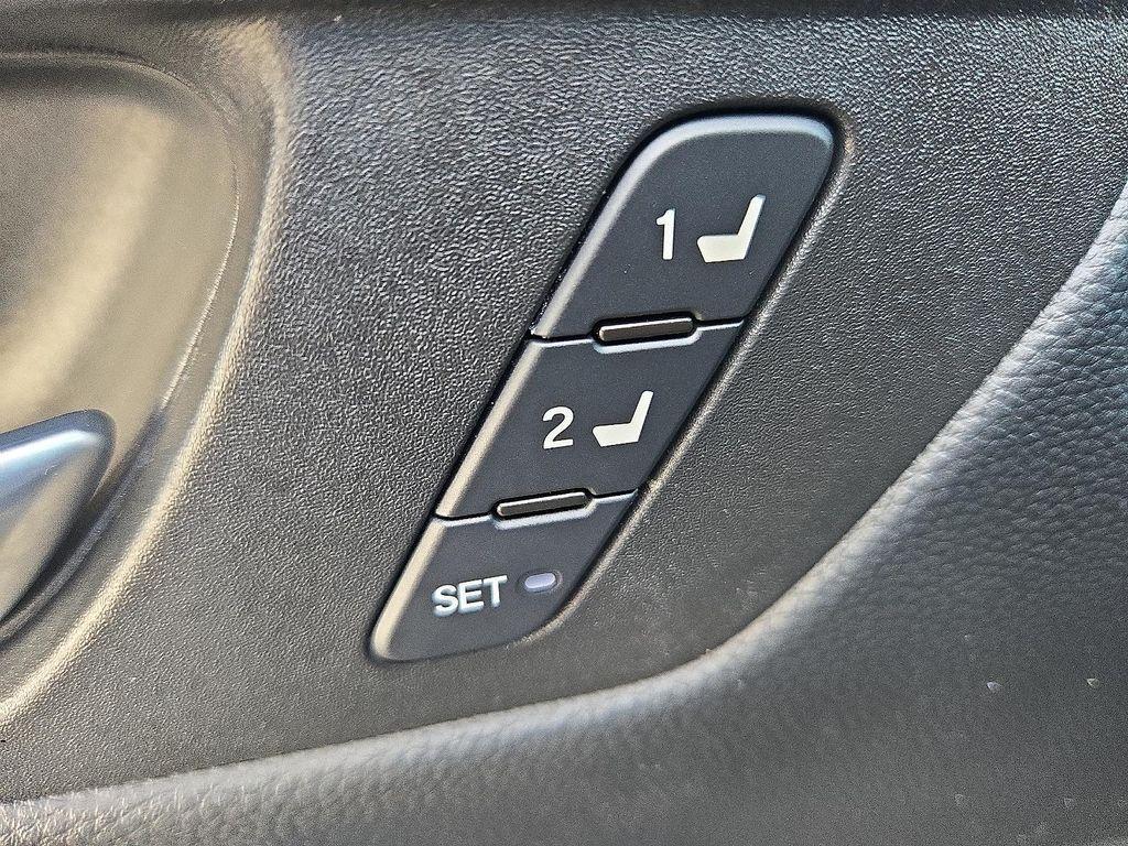 used 2024 Honda CR-V Hybrid car, priced at $32,500