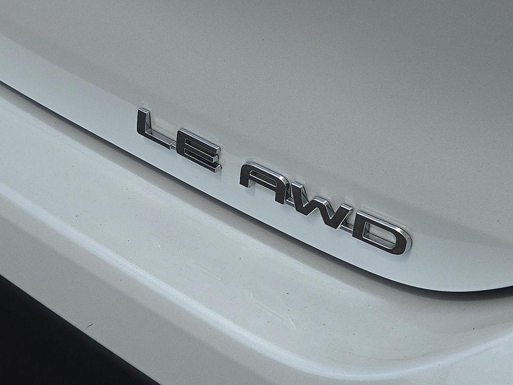 used 2025 Toyota Highlander car, priced at $39,550