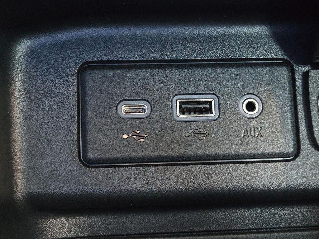 used 2022 Chevrolet Equinox car, priced at $21,750