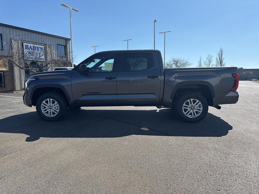 new 2025 Toyota Tundra car