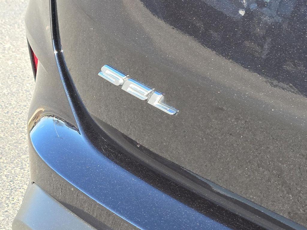 used 2023 Ford Edge car, priced at $23,300