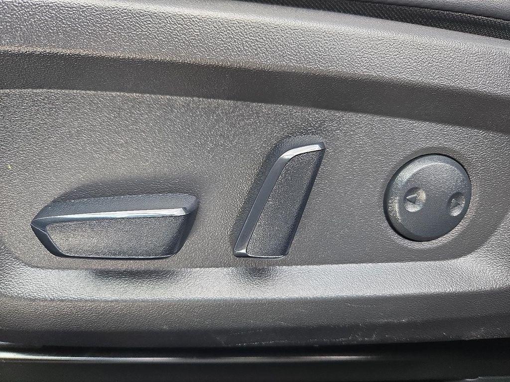 used 2024 Mitsubishi Outlander car, priced at $25,750