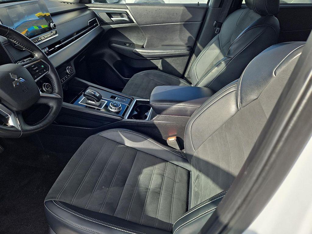 used 2024 Mitsubishi Outlander car, priced at $25,750