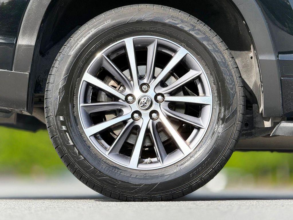 used 2018 Toyota Highlander car, priced at $24,489
