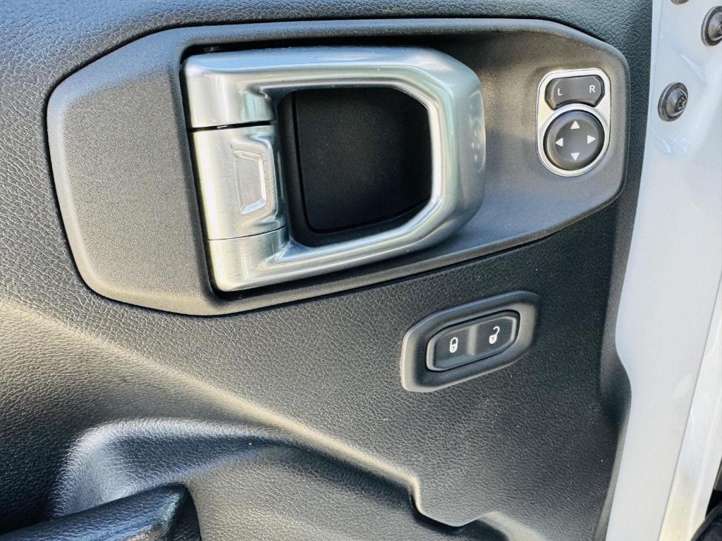 used 2021 Jeep Wrangler Unlimited car, priced at $29,000