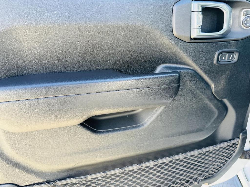 used 2021 Jeep Wrangler Unlimited car, priced at $29,000