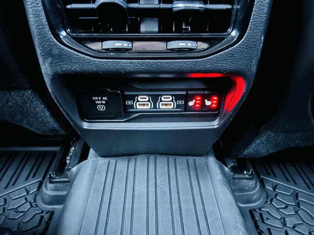 used 2023 Jeep Grand Cherokee car, priced at $33,000