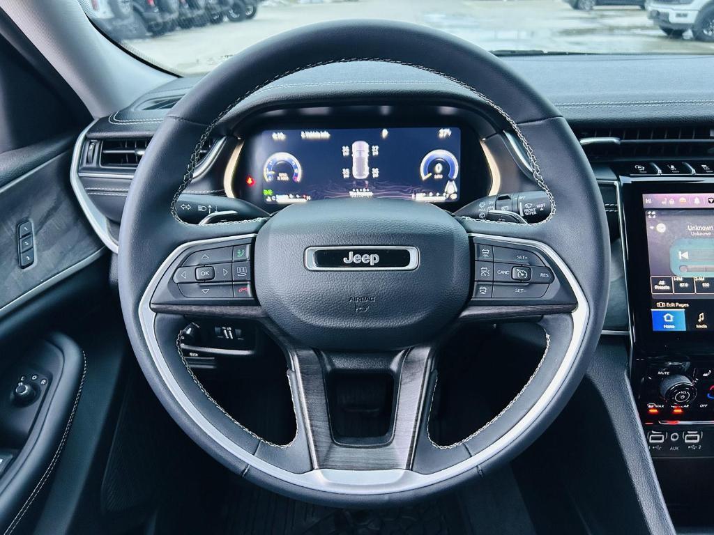 used 2023 Jeep Grand Cherokee car, priced at $33,000