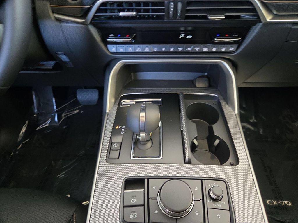 new 2026 Mazda CX-70 car