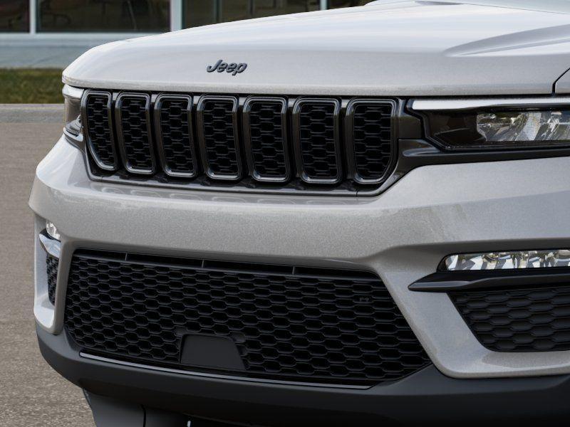 new 2025 Jeep Grand Cherokee car, priced at $50,720
