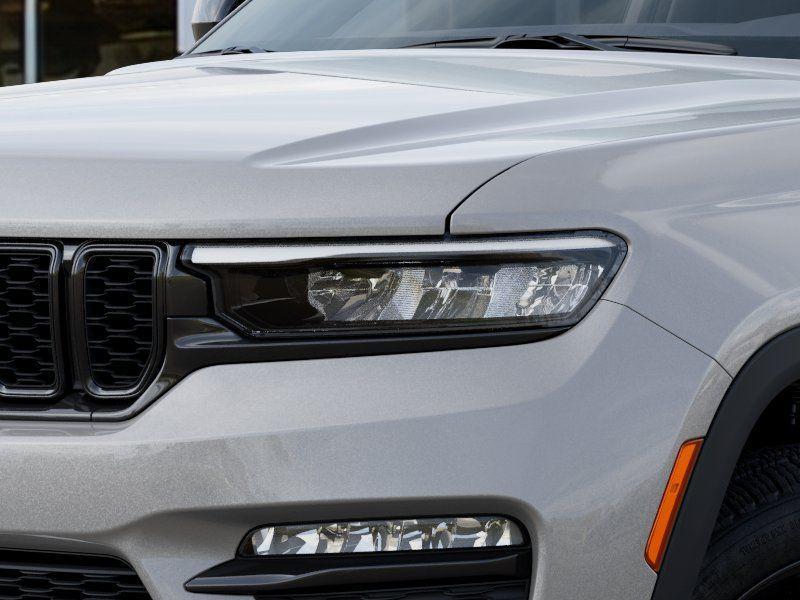 new 2025 Jeep Grand Cherokee car, priced at $50,720