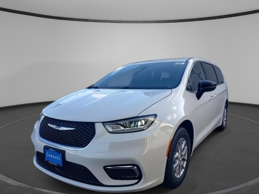 new 2026 Chrysler Pacifica car, priced at $45,640